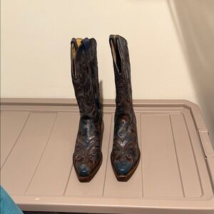 Shyanne blue and brown boots